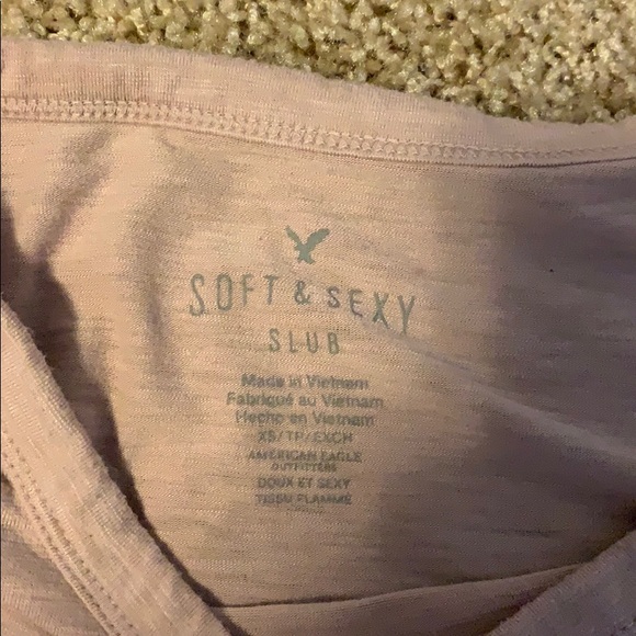 Pink T-shirt - Picture 2 of 2